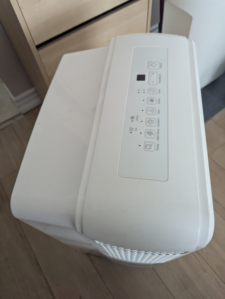 Insignia Dehumidifier - photo 2