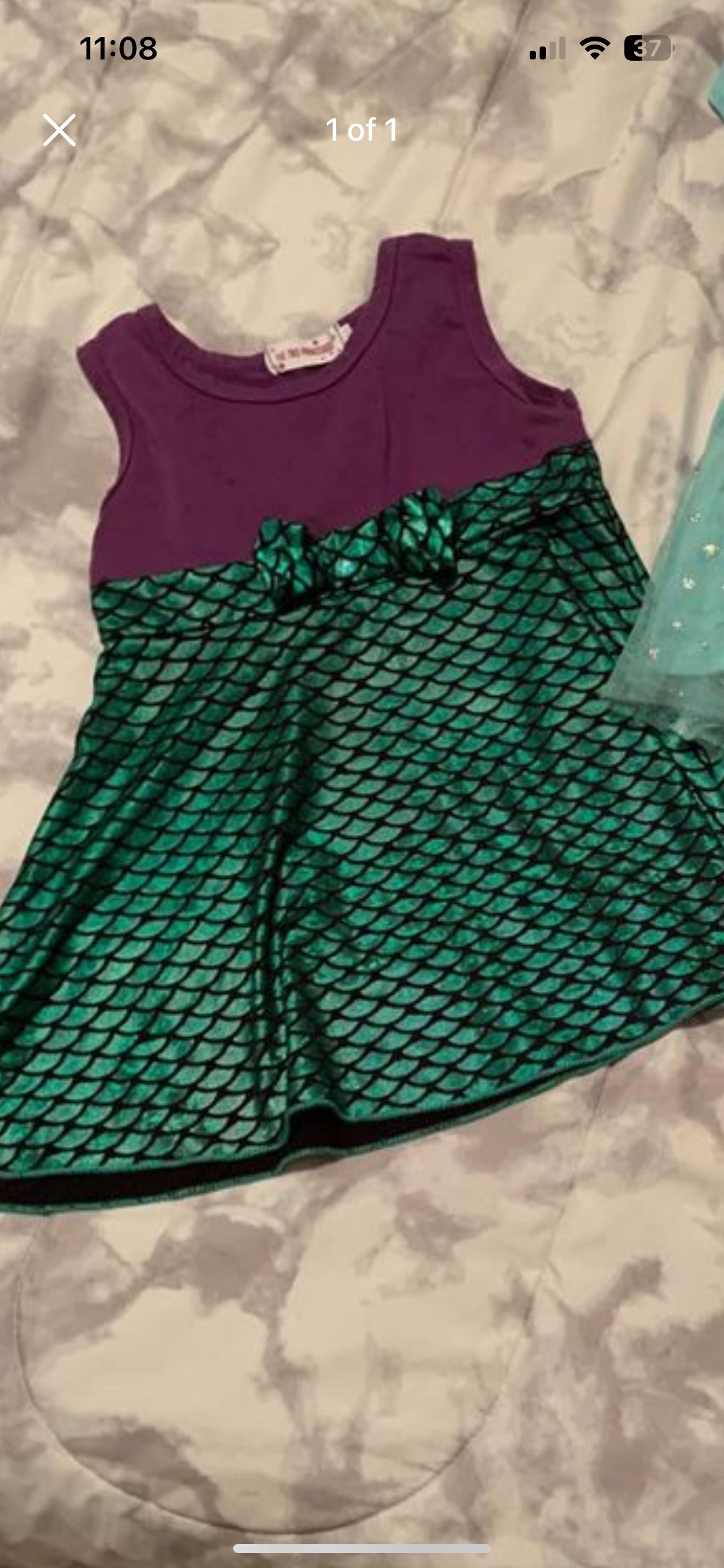 3 Little Girl Dresses image indicator(2)