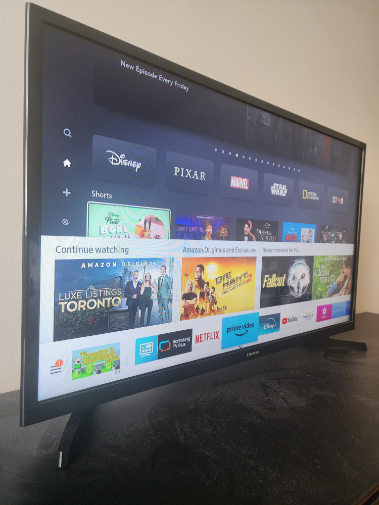 Samsung Smart TV 32" thumbnail
