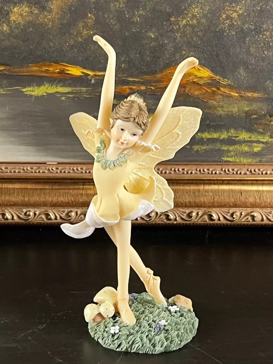 🧚🏻‍♀️ Dezine Fairy Collection 🍯 Honey Fairy Figurine #5859 image indicator(3)