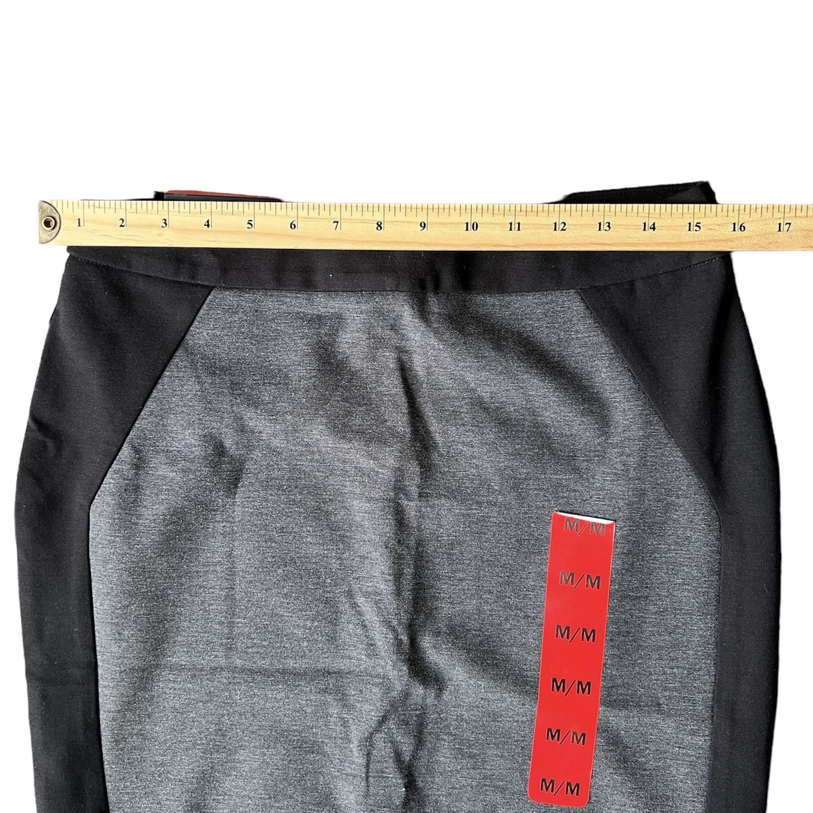 Pencil Grey Skirt. Size Medium - photo 5