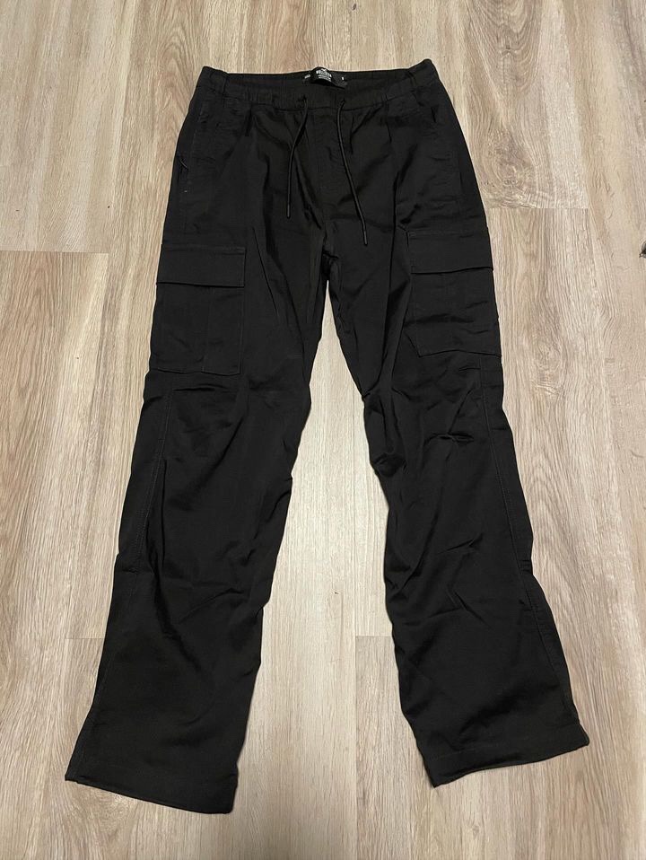 Hollister Loose Cargo Parachute Pants thumbnail