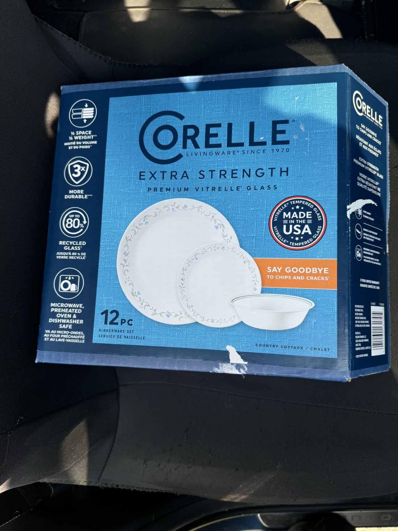 Corelle 12 piece dinnerware set