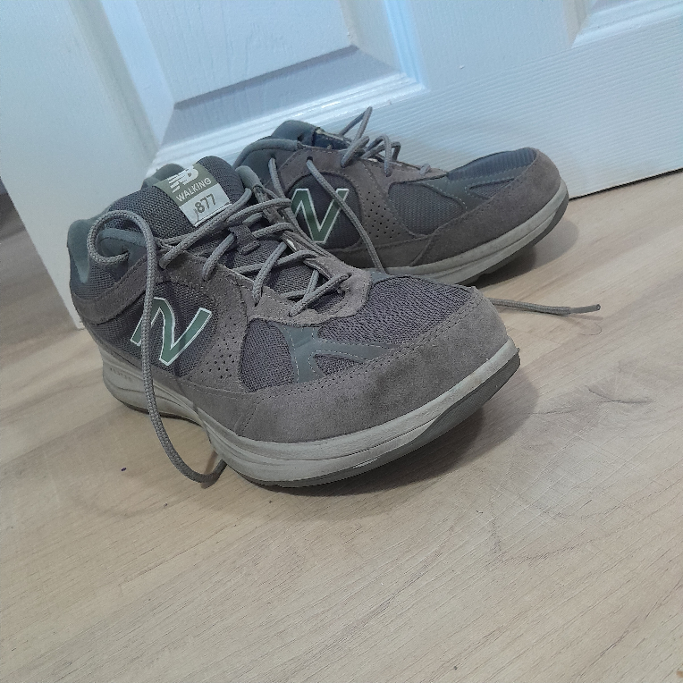 New Balance thumbnail