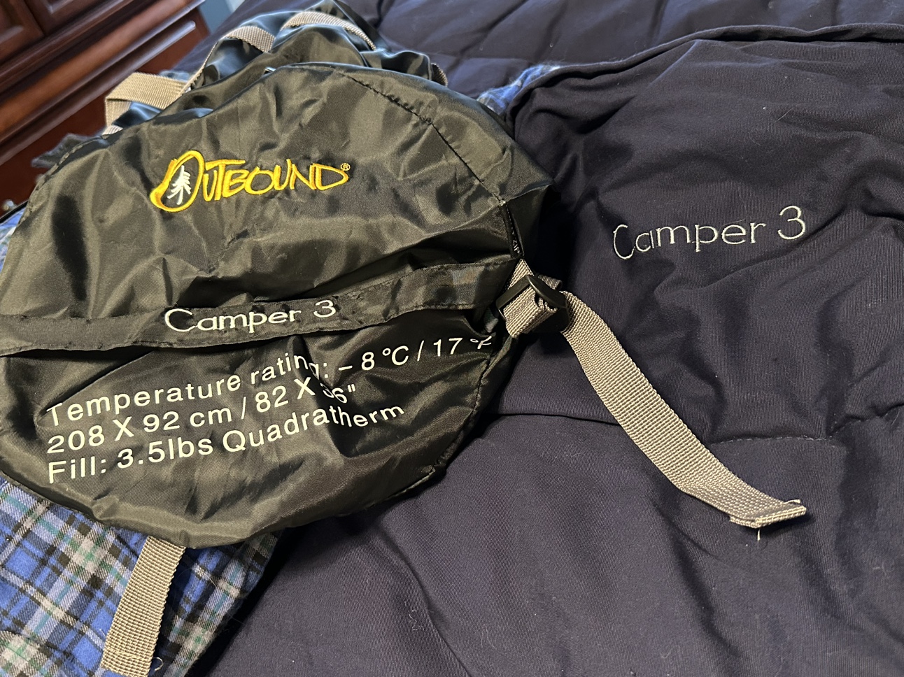 Camper 3 Navy Blue Sleeping Bag with Carrying Bag