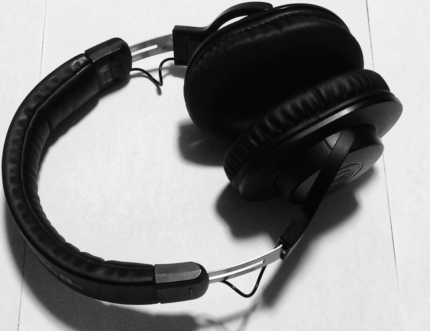 audio Technica Bluetooth noise canceling headphones - photo 2