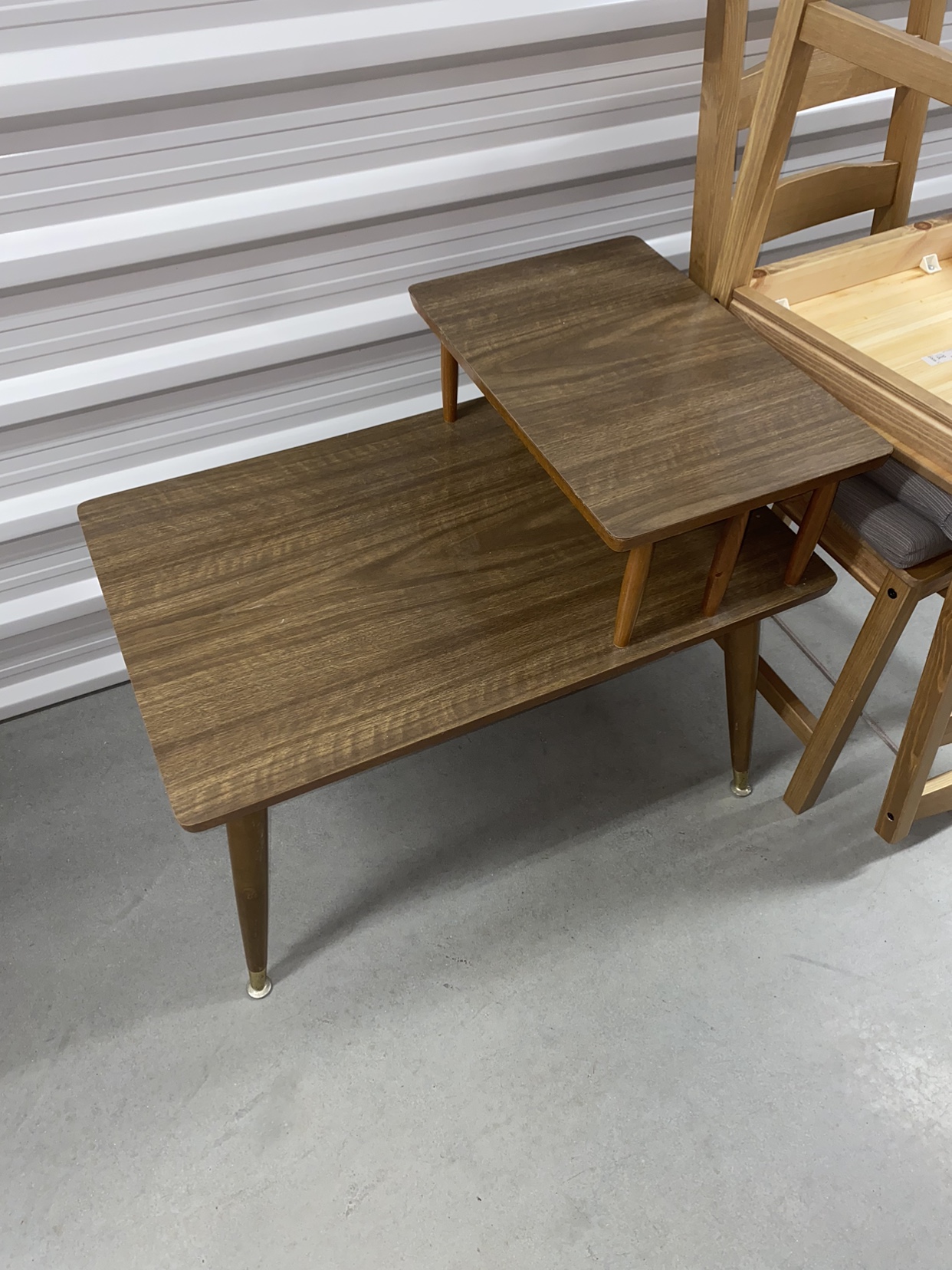 Side table - pick-up Riverview or Headingley