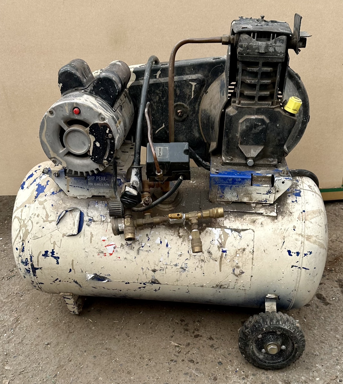 Air Compressor - $200 thumbnail