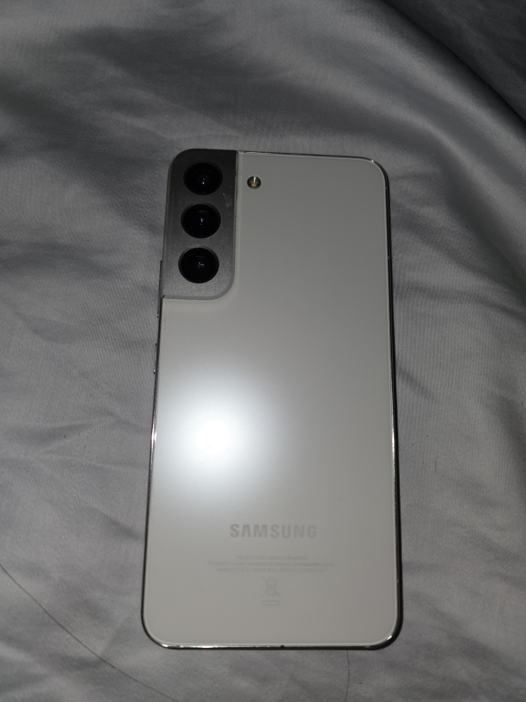 Samsung s22 (CA$ 250) - photo 3