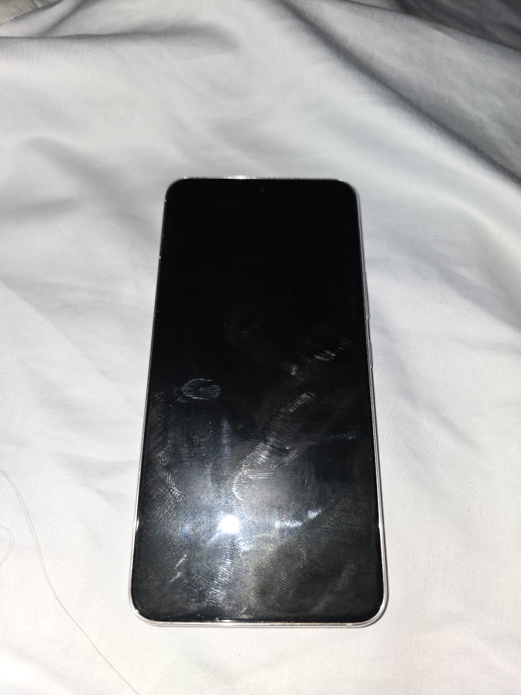 Samsung s22 (CA$ 250) - photo 4
