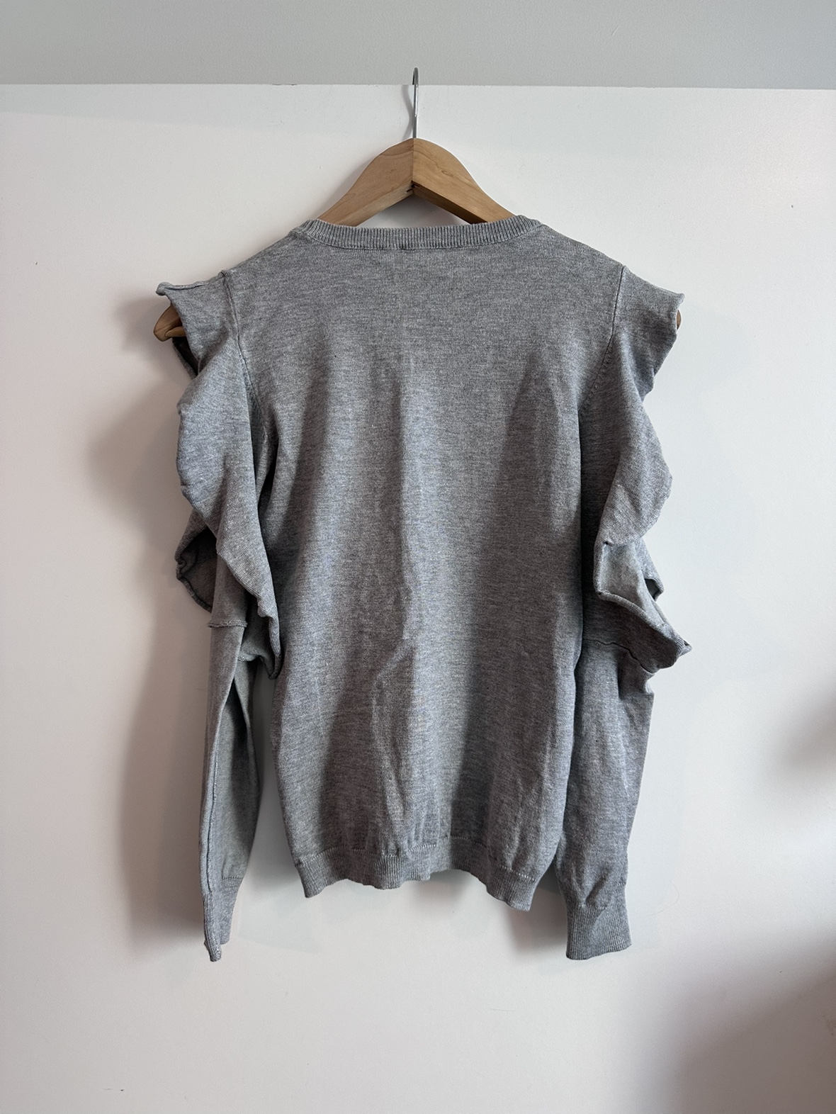 Light crew top. Size M. Shoulder slits. - photo 3