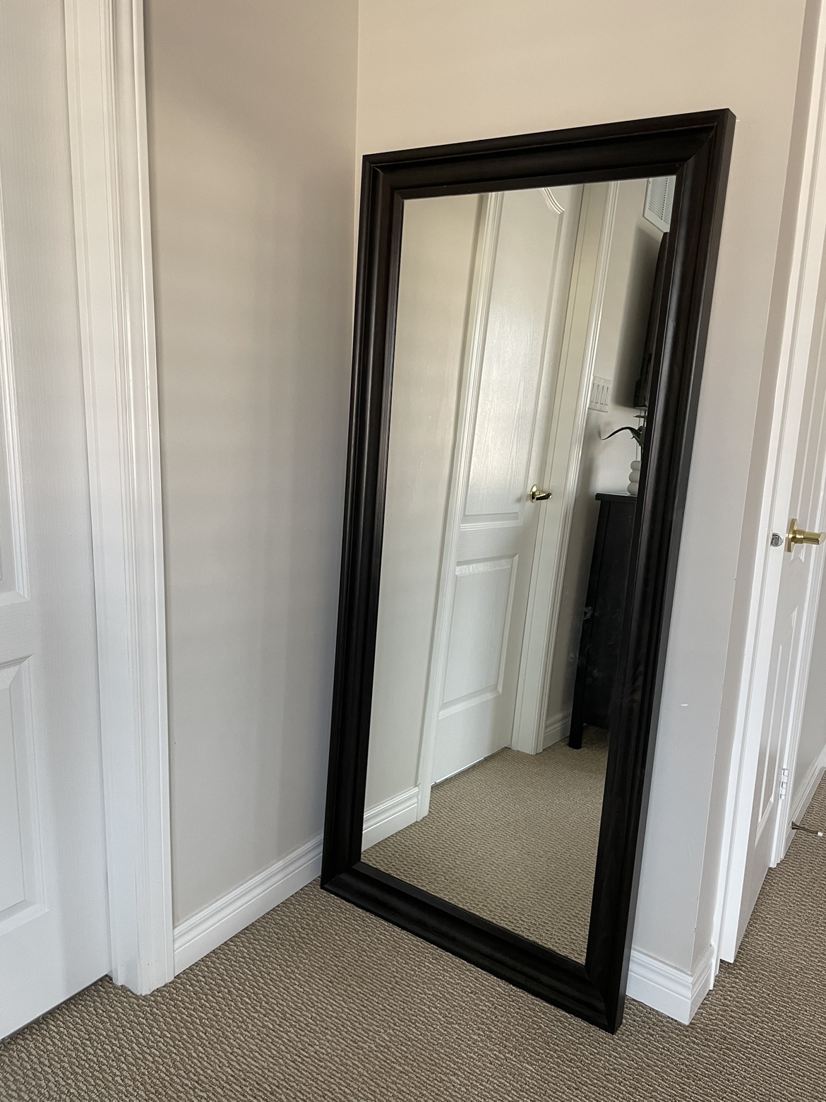 IKEA Hemnes Dresser/mirror/nightstands - photo 3