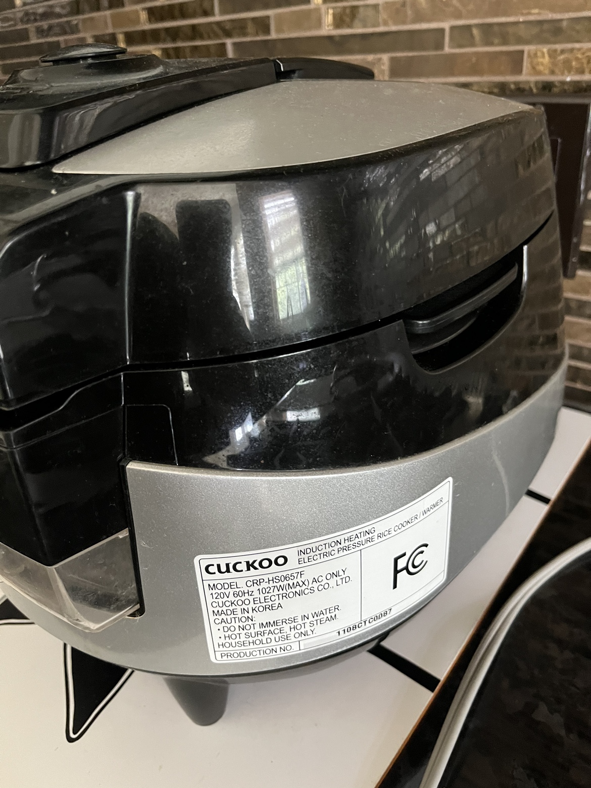 Moving sale CUCKOO rice cooker - photo 4