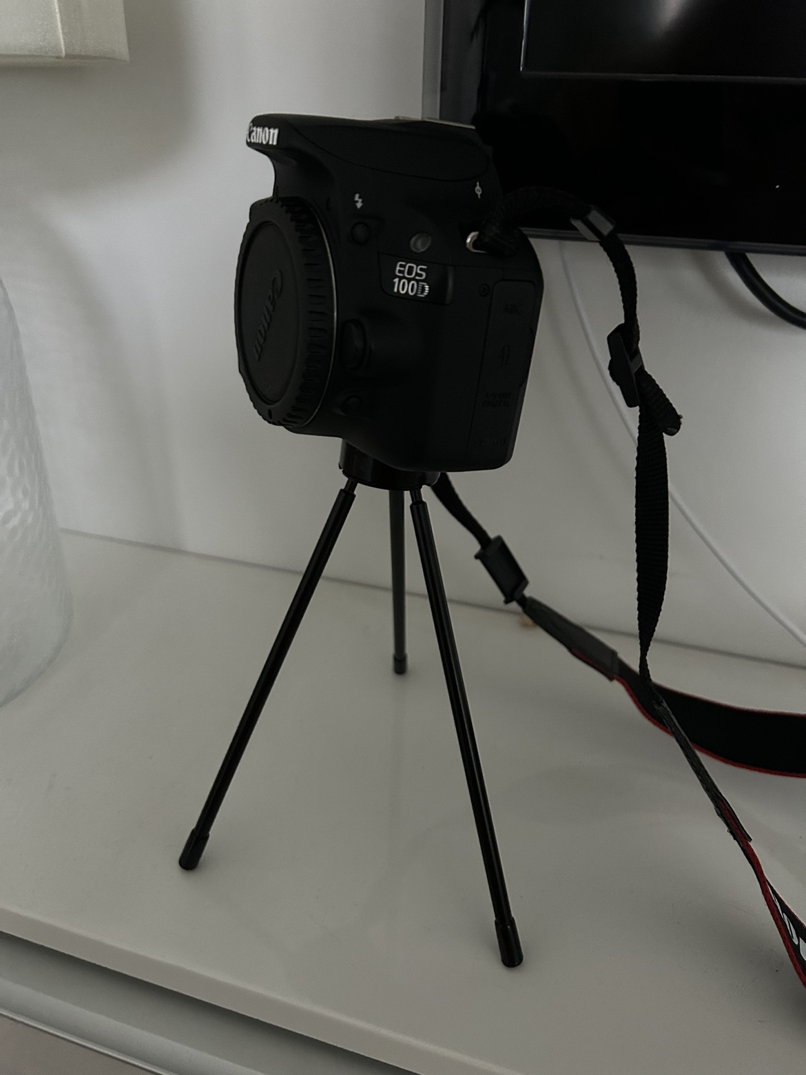 Desktop camera stand