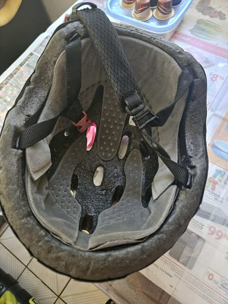 Girl Giro Bike Helmet - photo 3