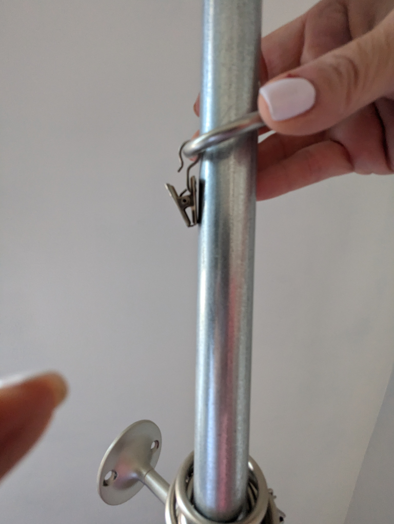 #freecycle drapery rod and clips image indicator(3)