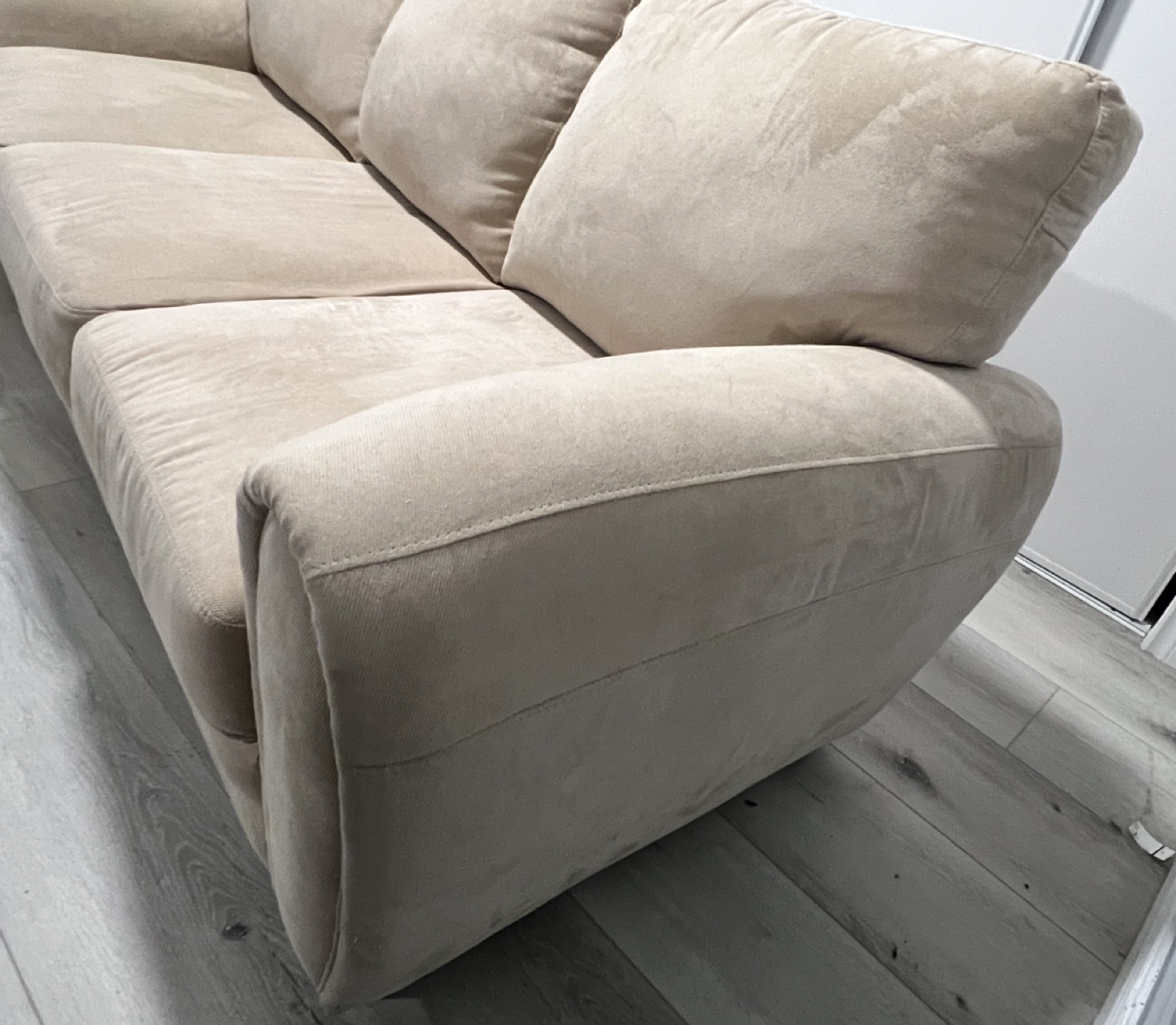 Beige 3 seat sofa - photo 5