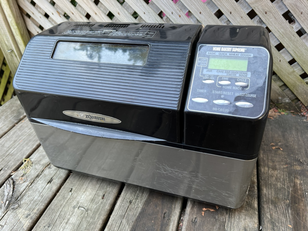 Zojirushi Home Bakery Supreme 2-Pound-Loaf Breadmaker
