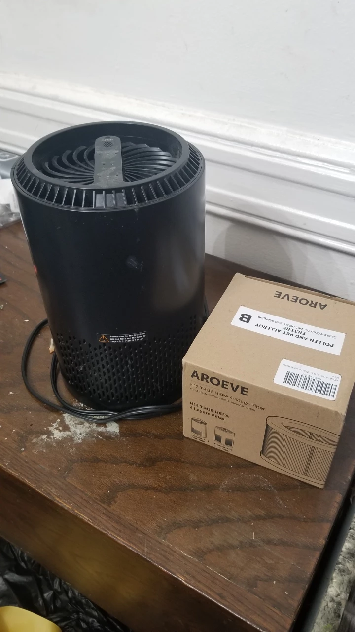 Air purifier w/extra filter