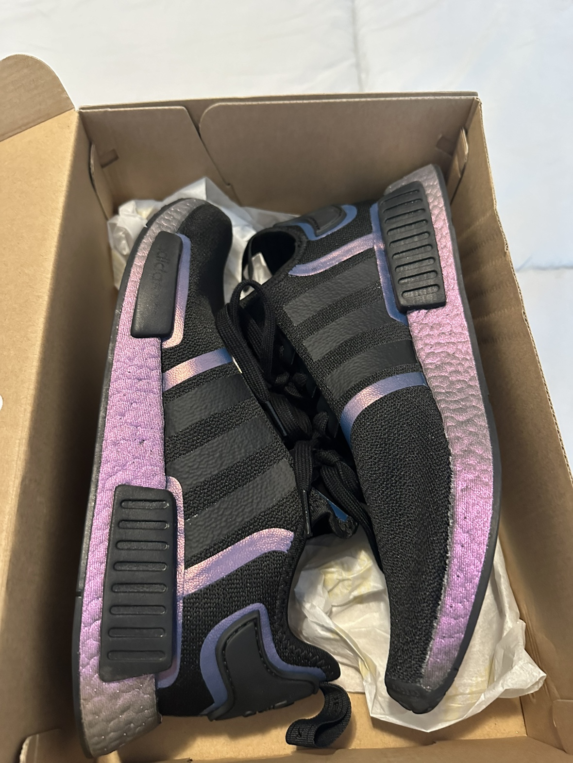 Adidas NMD R1 size 10 Shoes thumbnail
