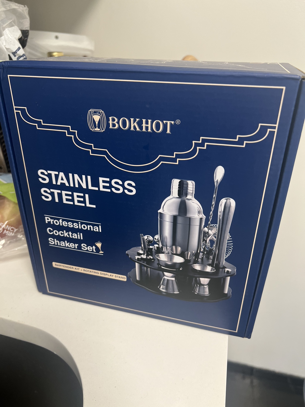 Cocktail shaker kit