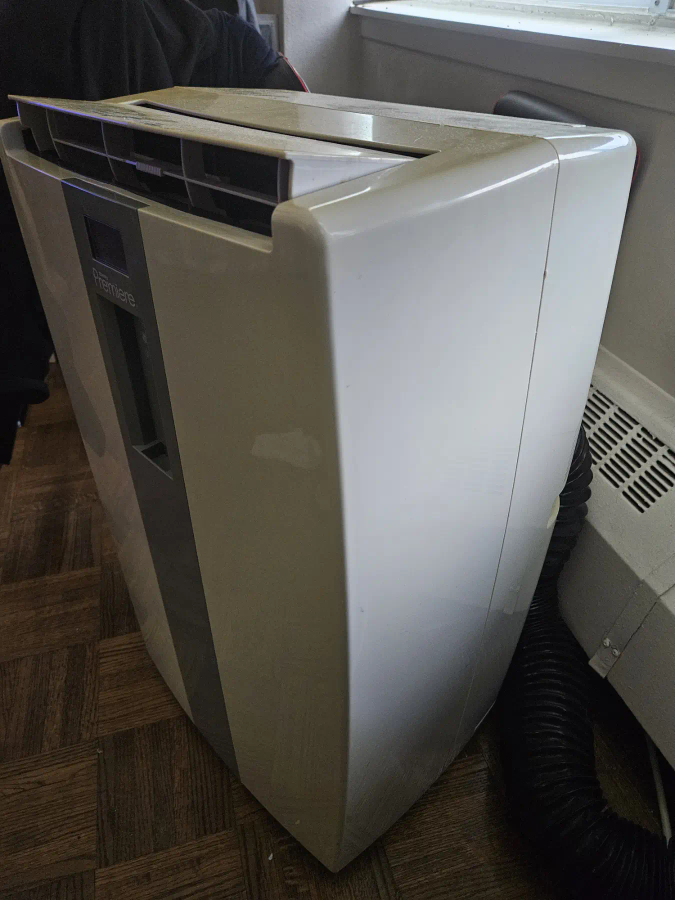 DANBY    Premiere 11000 BTU Portable Air Conditioner - photo 4