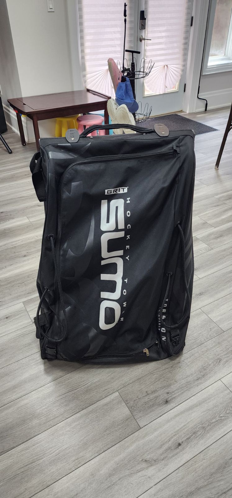 Grit Sumo Goalie tower rolling bag