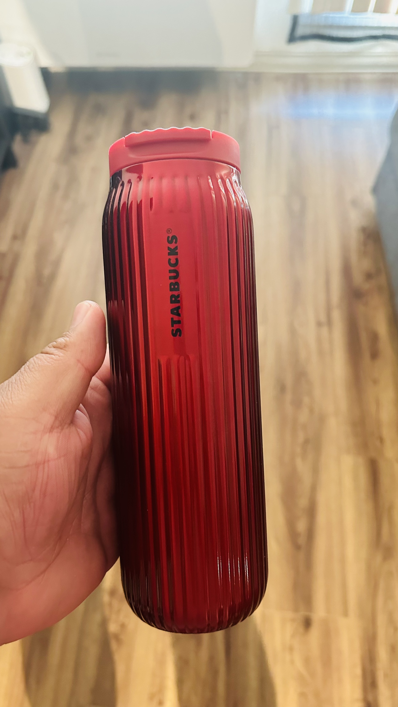 Red Starbucks tumbler image indicator(2)