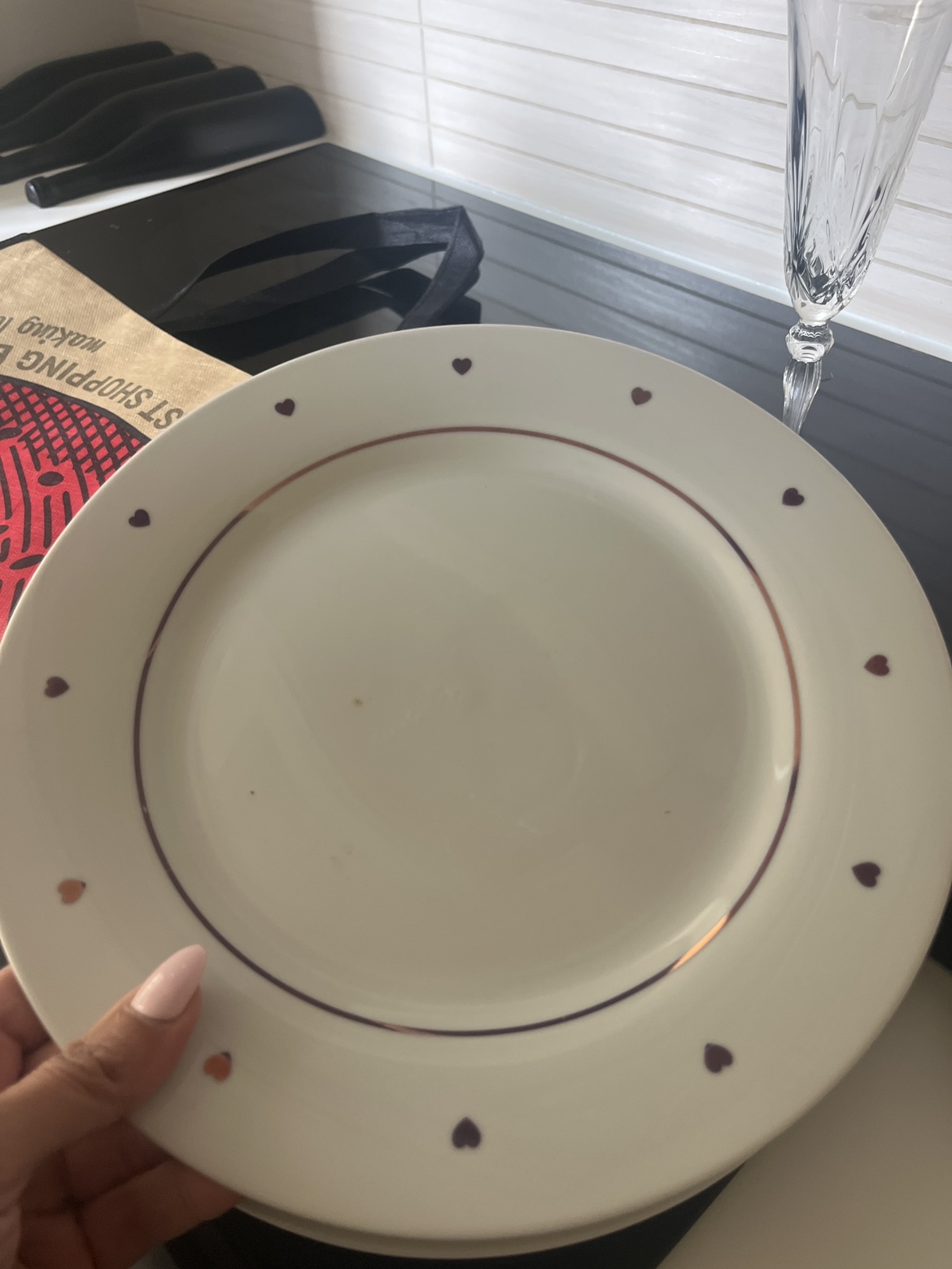 Free plates and pots and drinking glasses