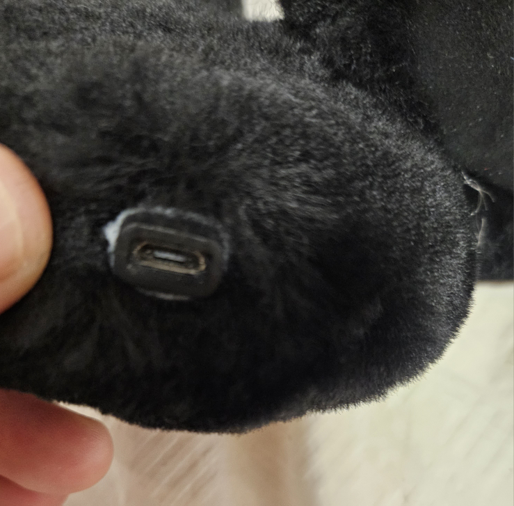 ugg earmuffs headphones image indicator(5)