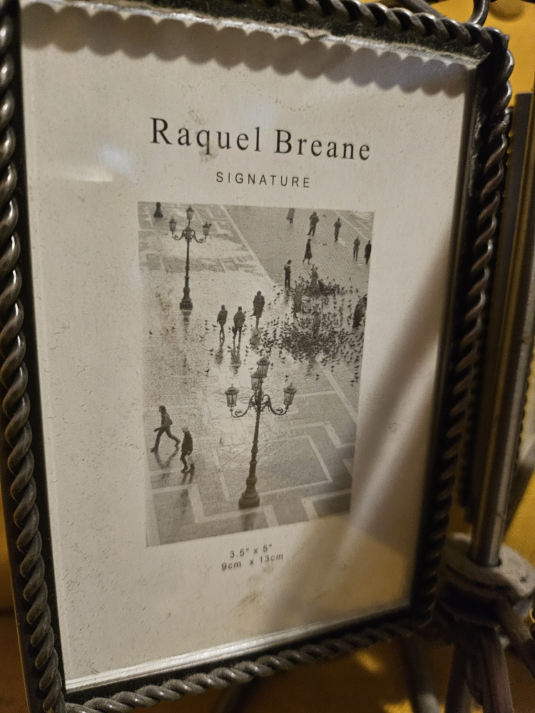 Raquel Breane Picture Frames image indicator(2)