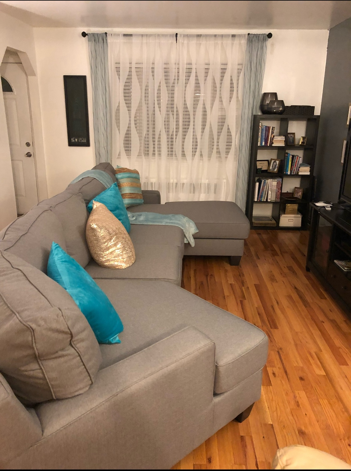 Ashley Sectional with Cuddler - photo 2