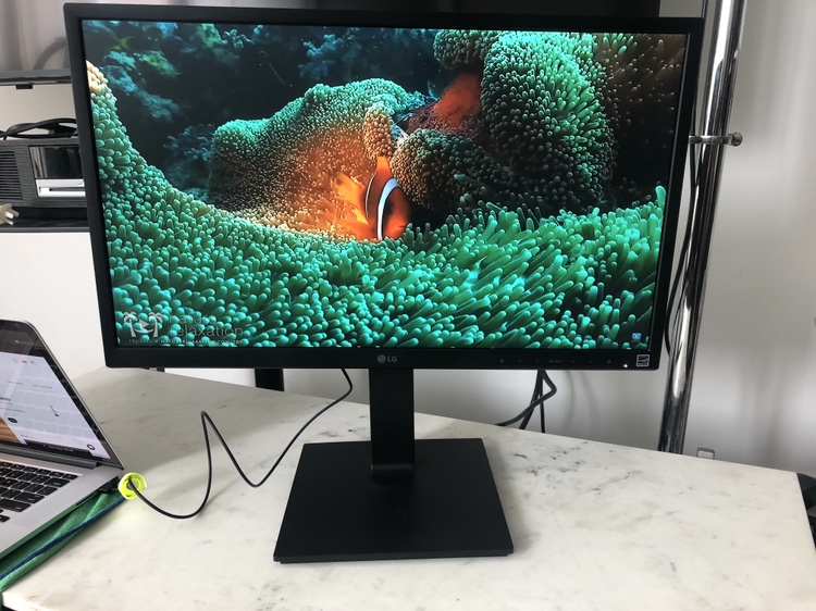 24” LG Monitor - photo 2