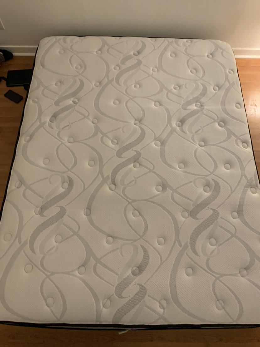 Queen Bed Mattress in Mint Condition