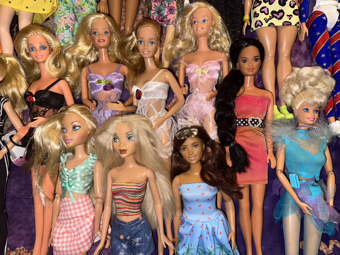 Massive Barbie Dolls Selling as Bundle - photo 5