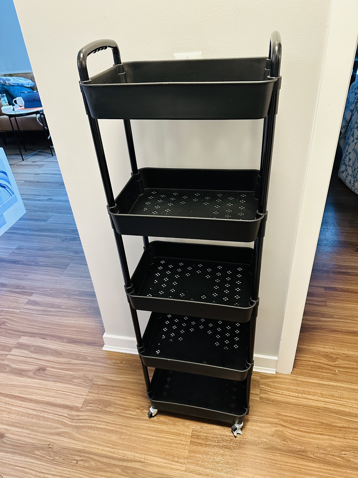 Plastic shelf