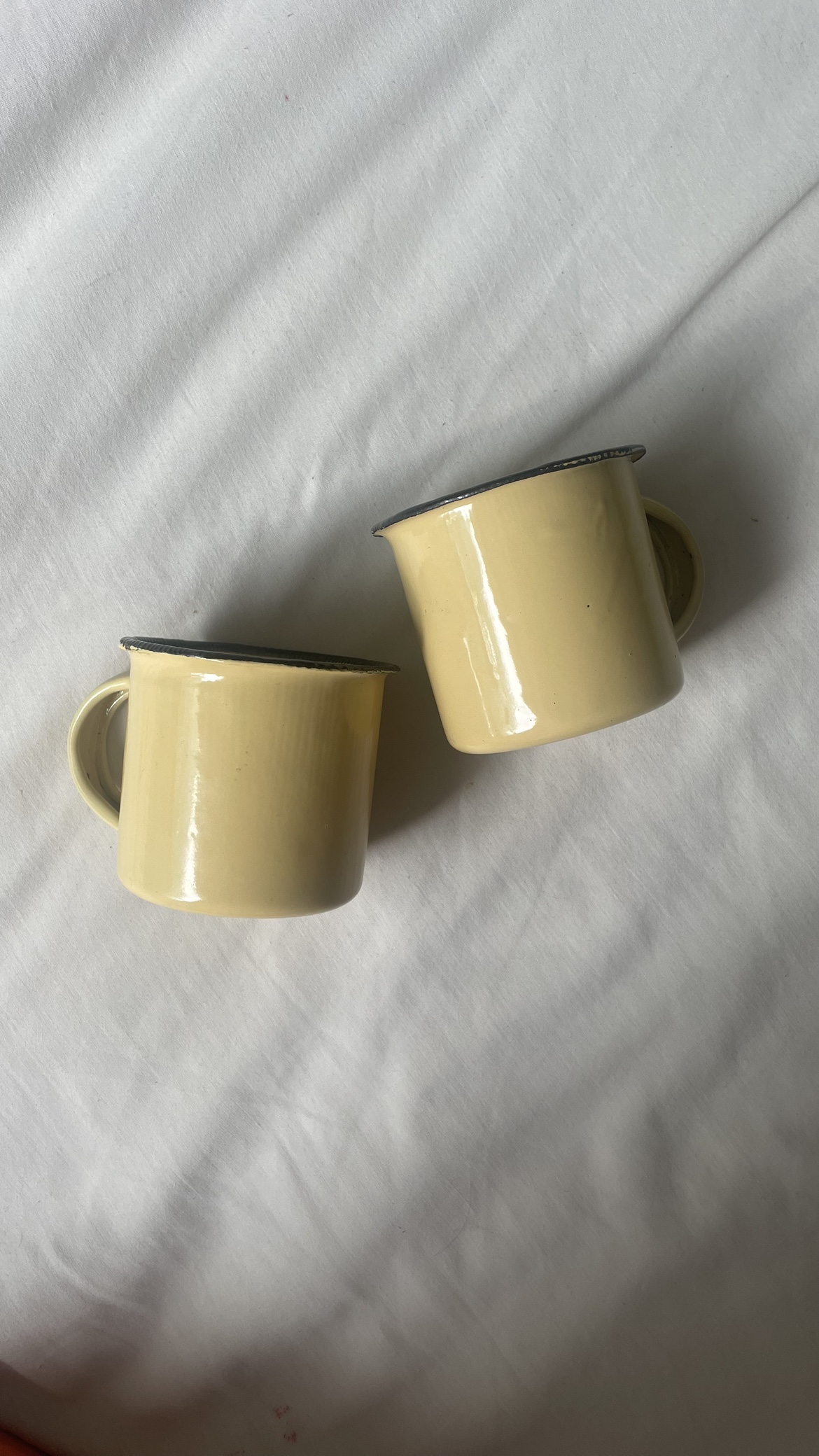 x2 Enamel espresso cups