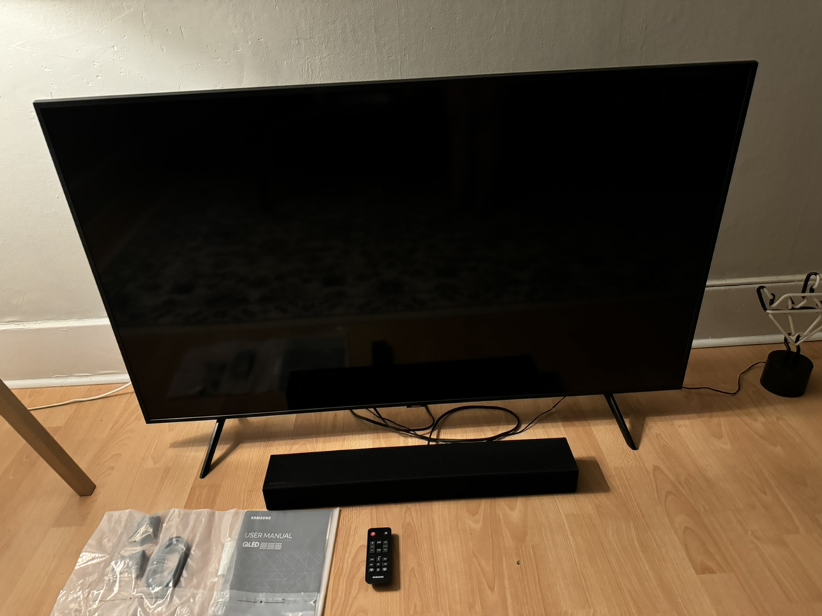 Samsung qled 55” with samsung sound bar - photo 3