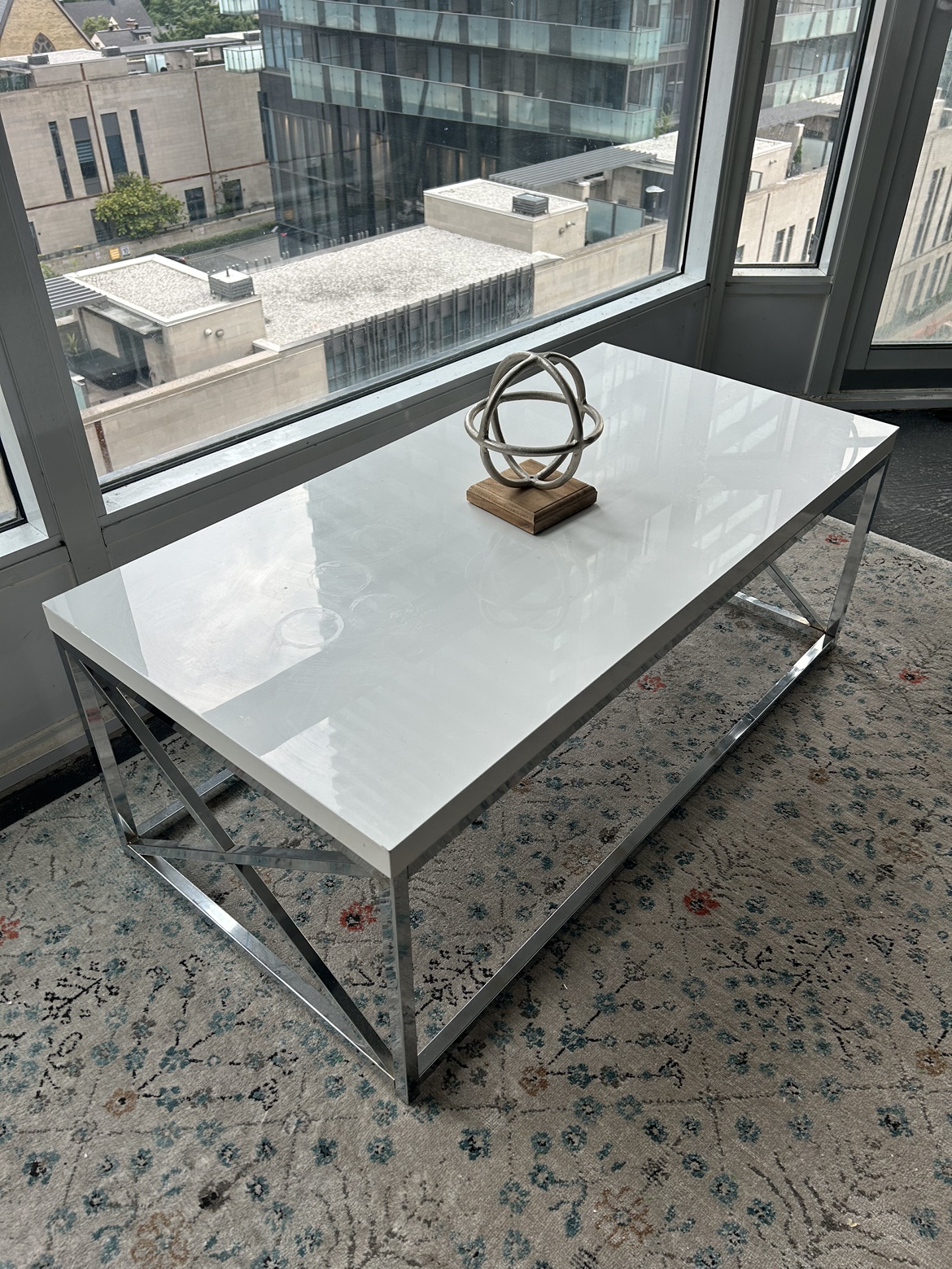 Centre table
