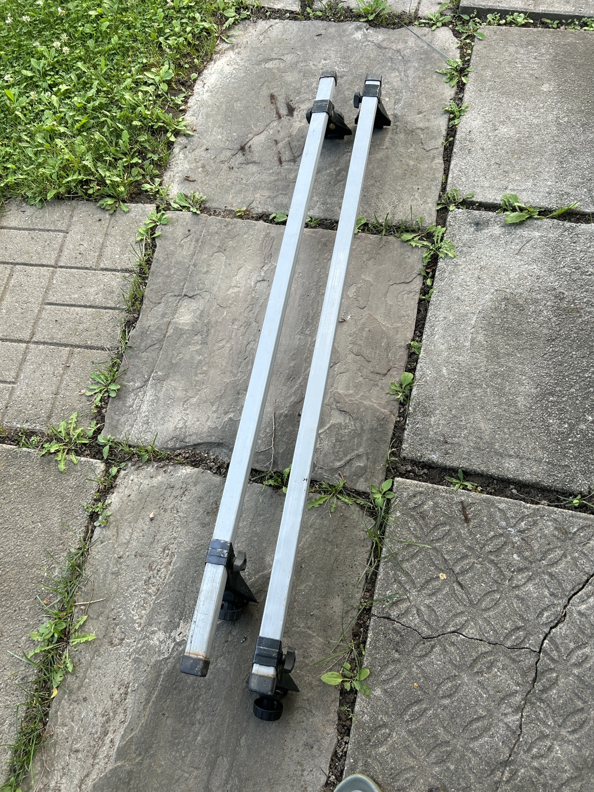 Top roof rack cross bar 51 inch long image indicator(5)