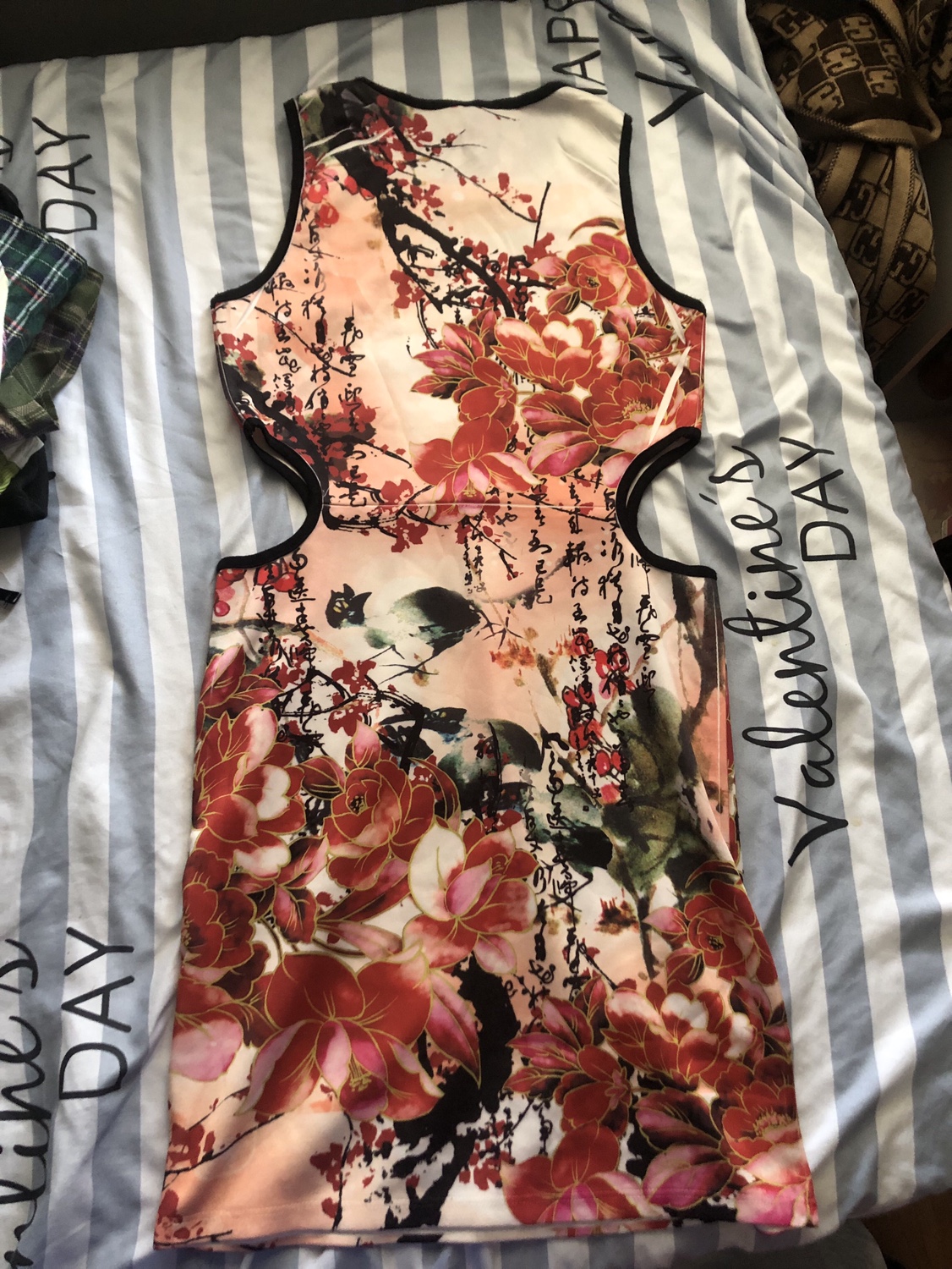 Two M size oriental style dresses image indicator(2)