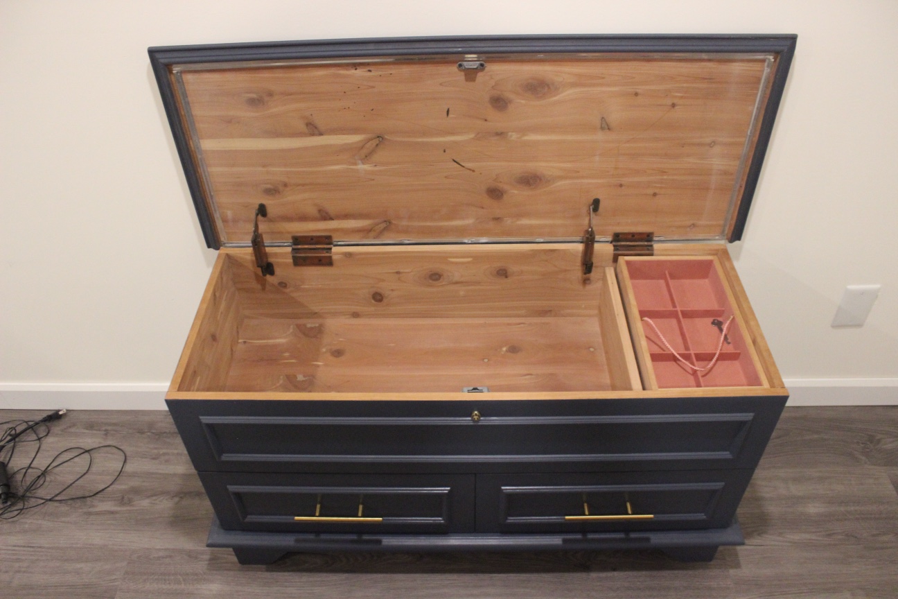 Refurbished Jewelry Chest - photo 3