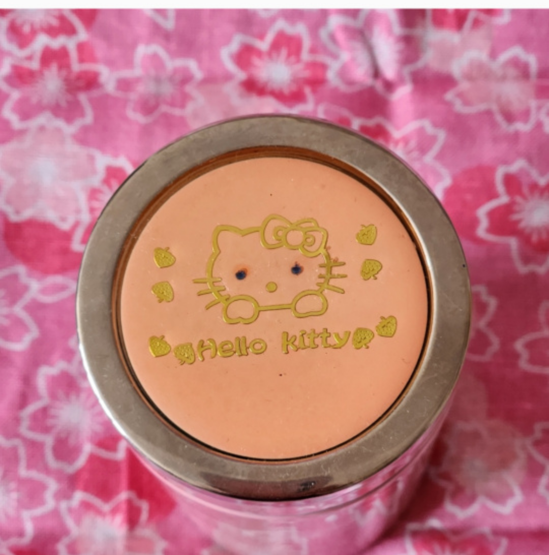 adorable Hello Kitty vacuum mug - photo 2