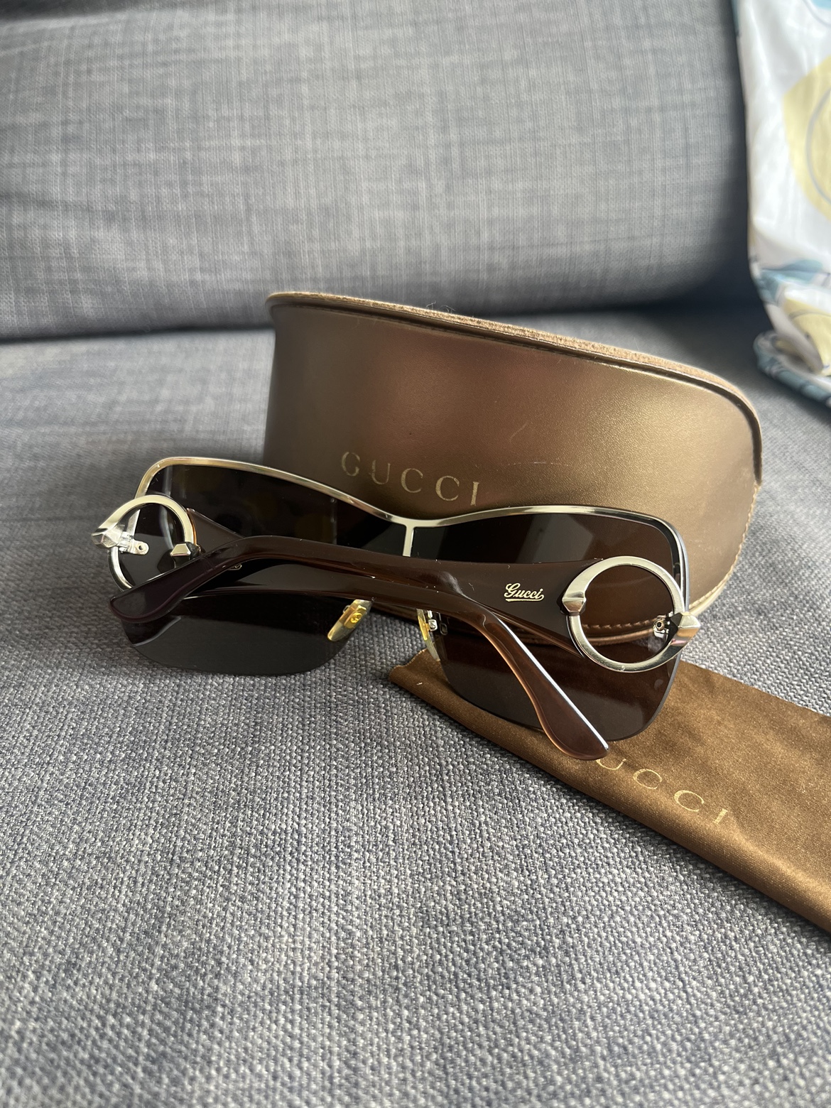 Gucci Sunglasses image indicator(4)