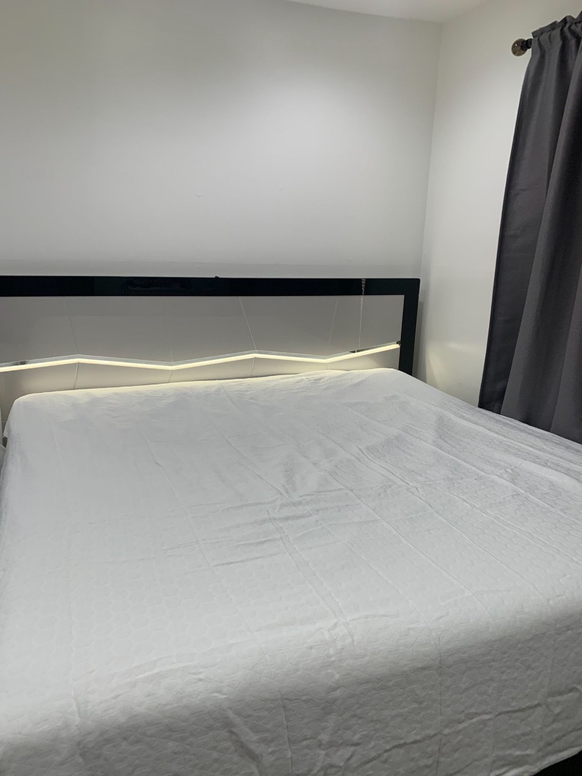 King Bedroom Set