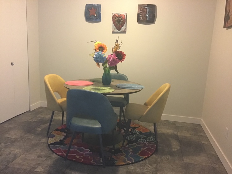 Dining set for a small place - photo 3