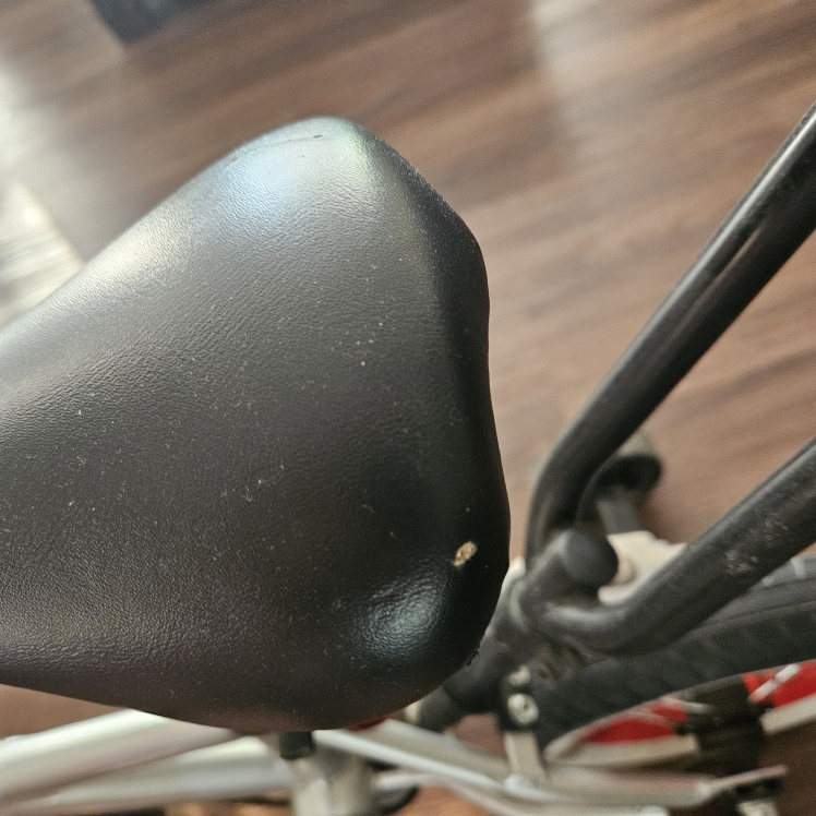 Good used red bike with parents wheel - photo 3