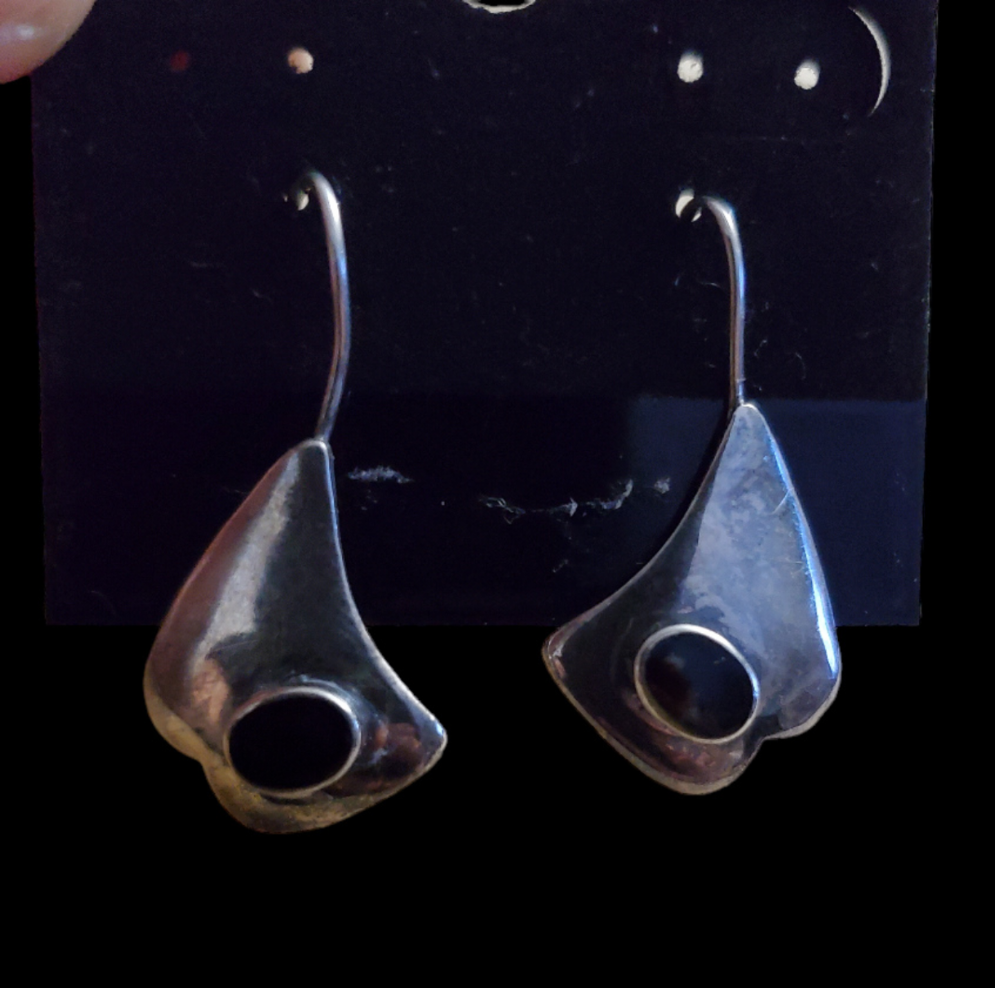 Vtg. Black onyx stone Earrings image indicator(2)