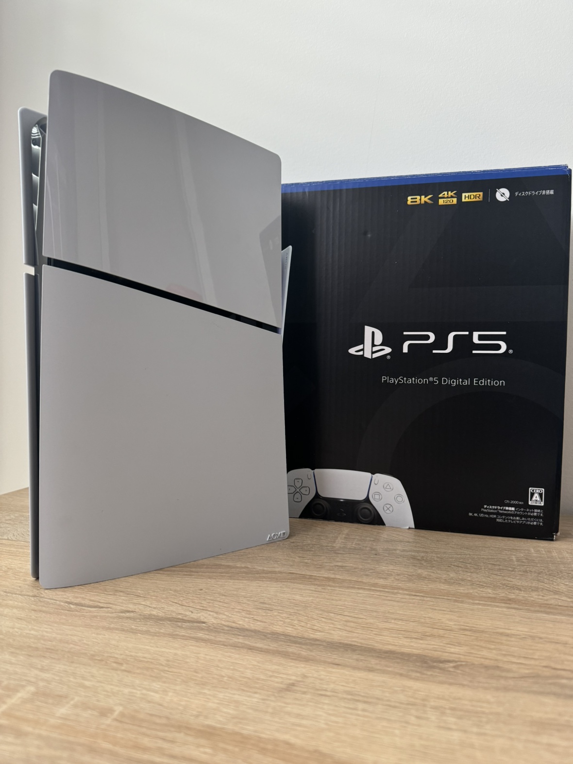 PS5 SLIM DIGITAL EDITION + 2 Controls - photo 4