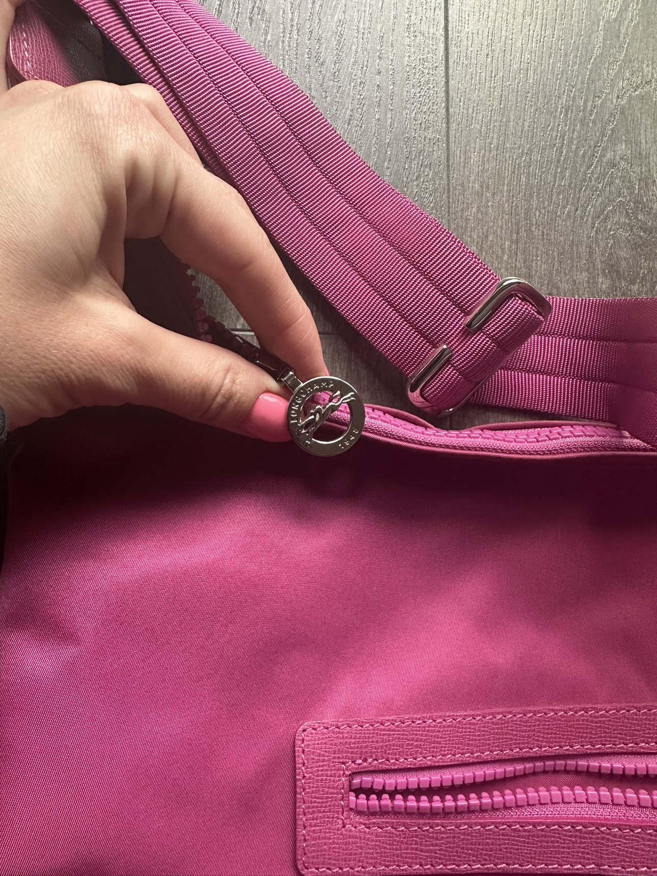 Longchamp Crossbody Messenger bag like new image indicator(3)